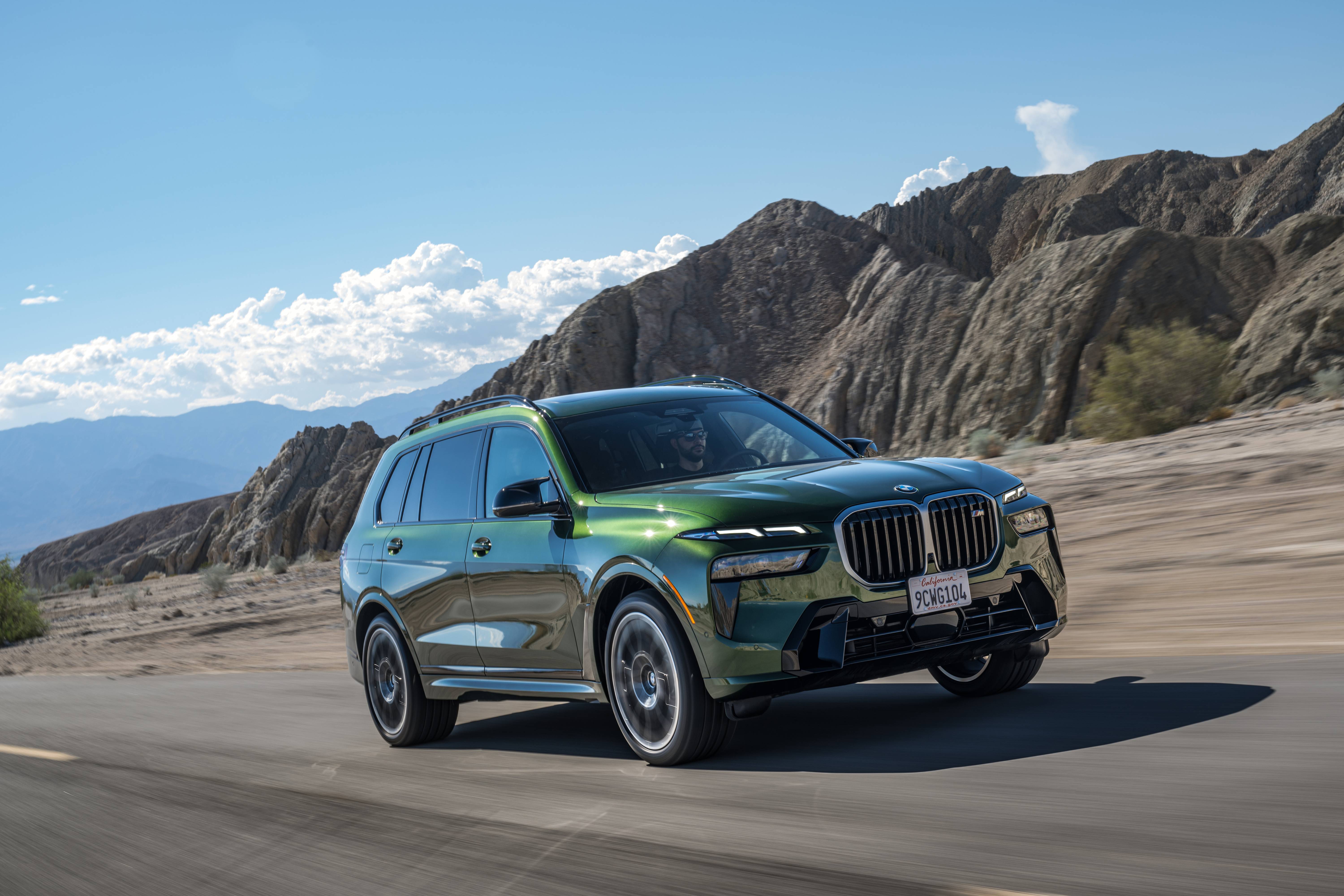 2023 BMW X7 M60i